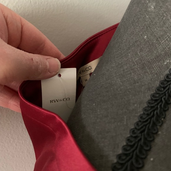 BNWT RW&Co burgundy Bow Prom Dress - Picture 4 of 5